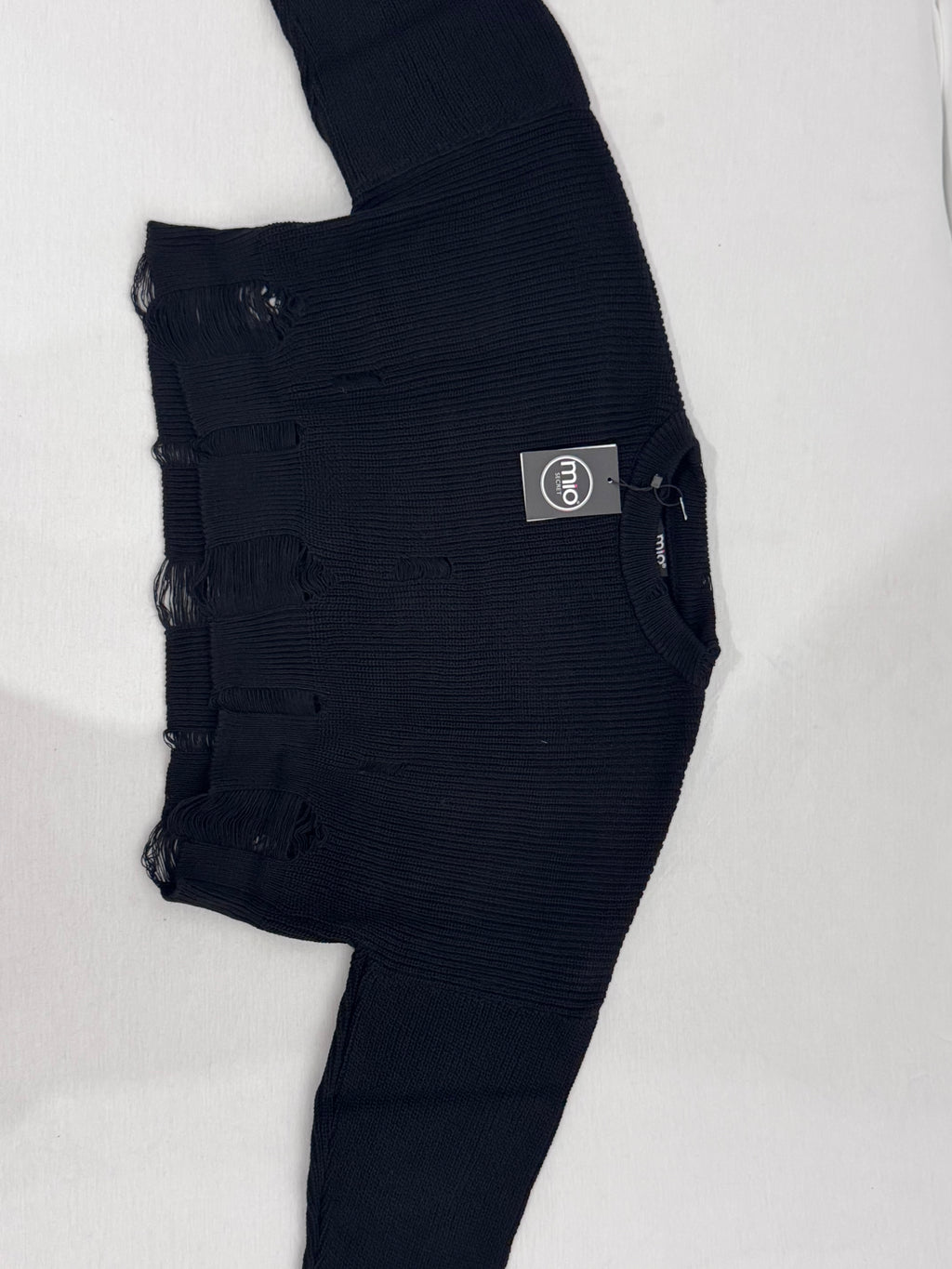 Черна плетена черна блуза