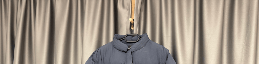 Дамско късо тъмносиво яке