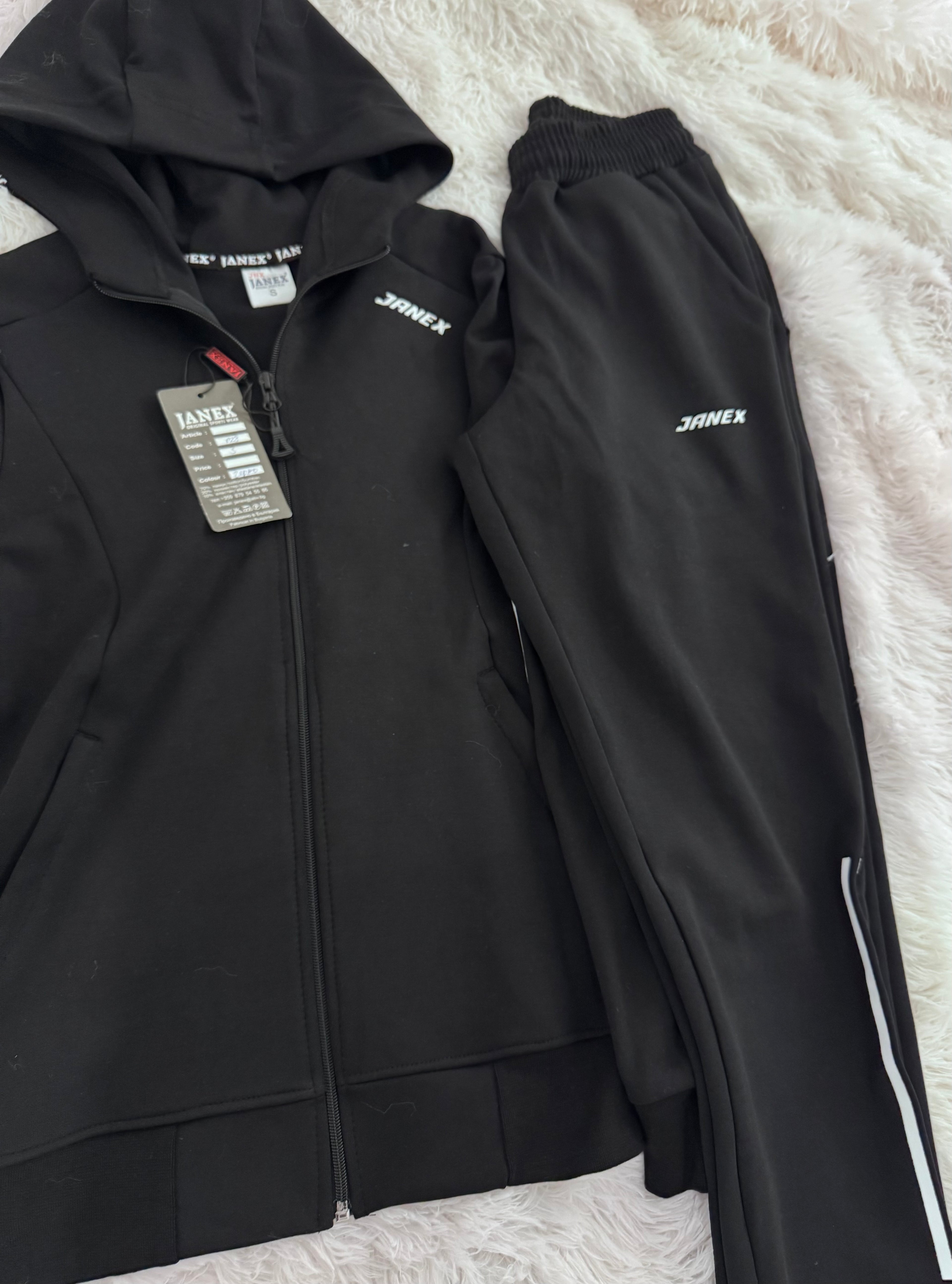 🖤 Black Fit Vibes – Дамски екип JANEX