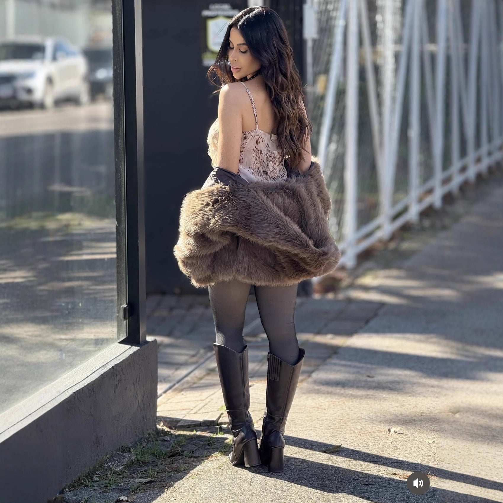 Дамско пухкаво яке